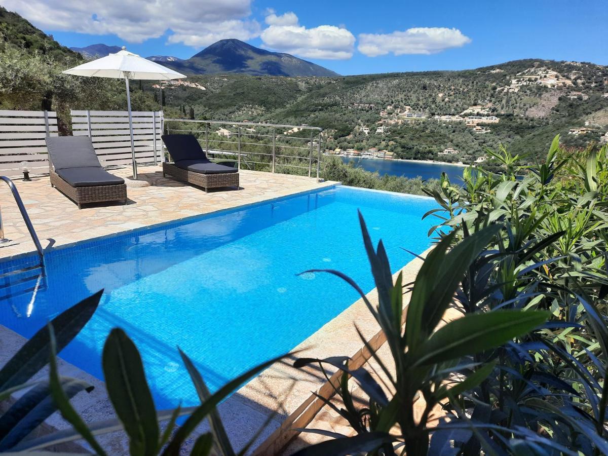 Villas Amantea- Four Villas With Big Pool And Infinity Pool 시보타 외부 사진
