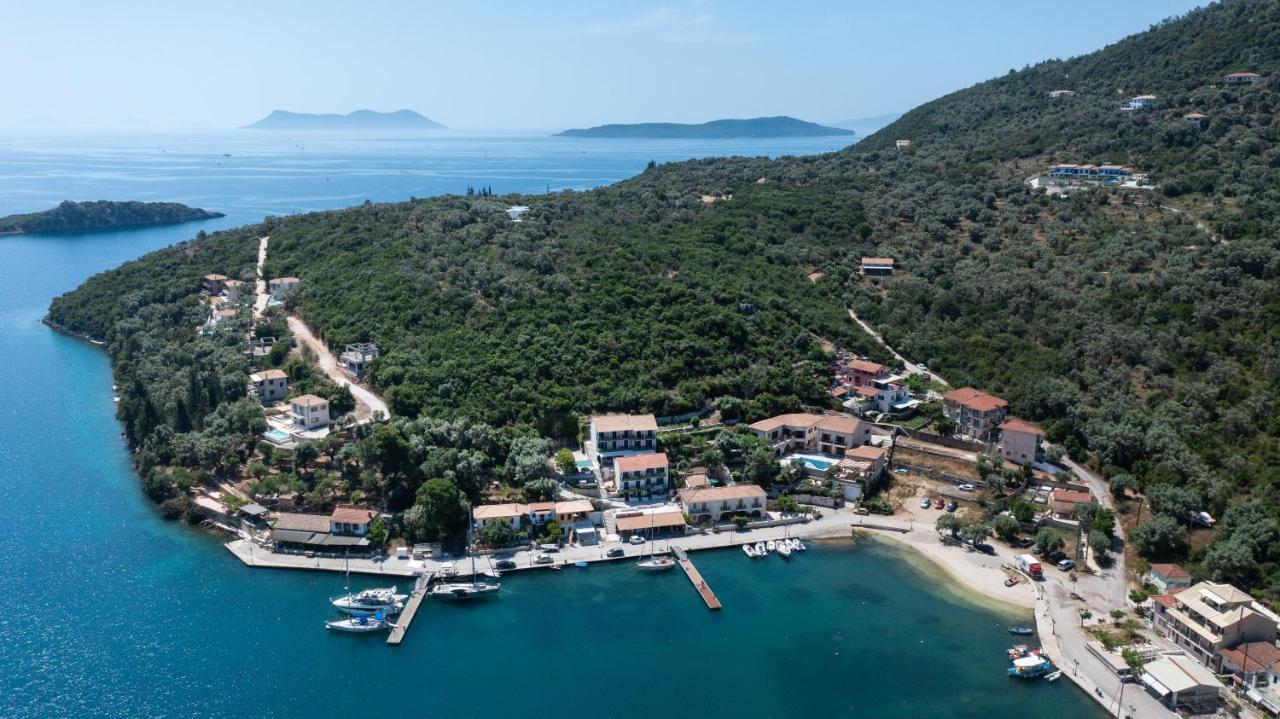 Villas Amantea- Four Villas With Big Pool And Infinity Pool 시보타 외부 사진