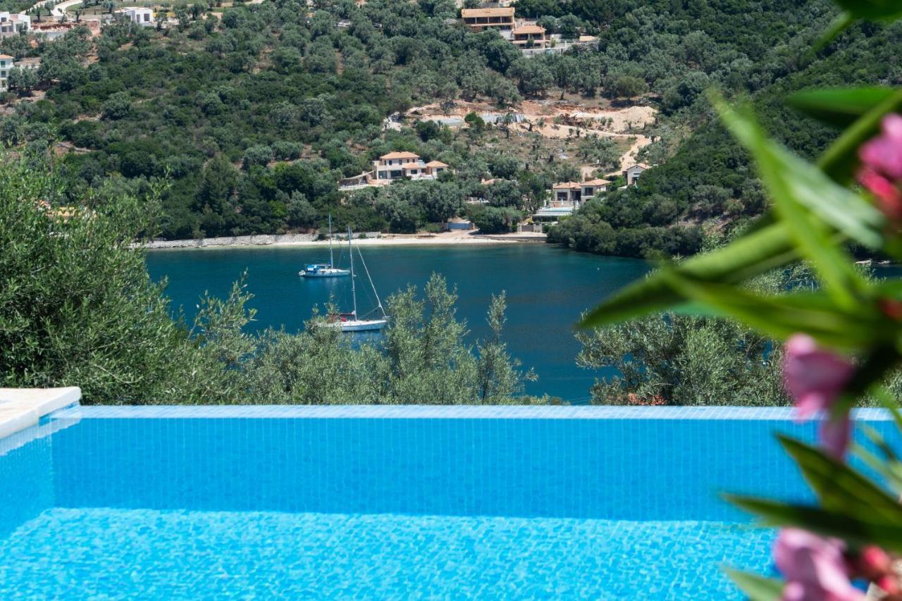 Villas Amantea- Four Villas With Big Pool And Infinity Pool 시보타 외부 사진