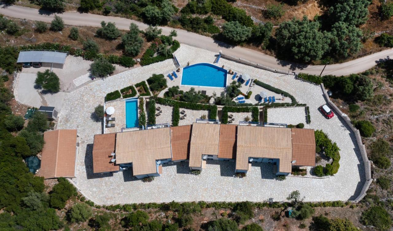 Villas Amantea- Four Villas With Big Pool And Infinity Pool 시보타 외부 사진