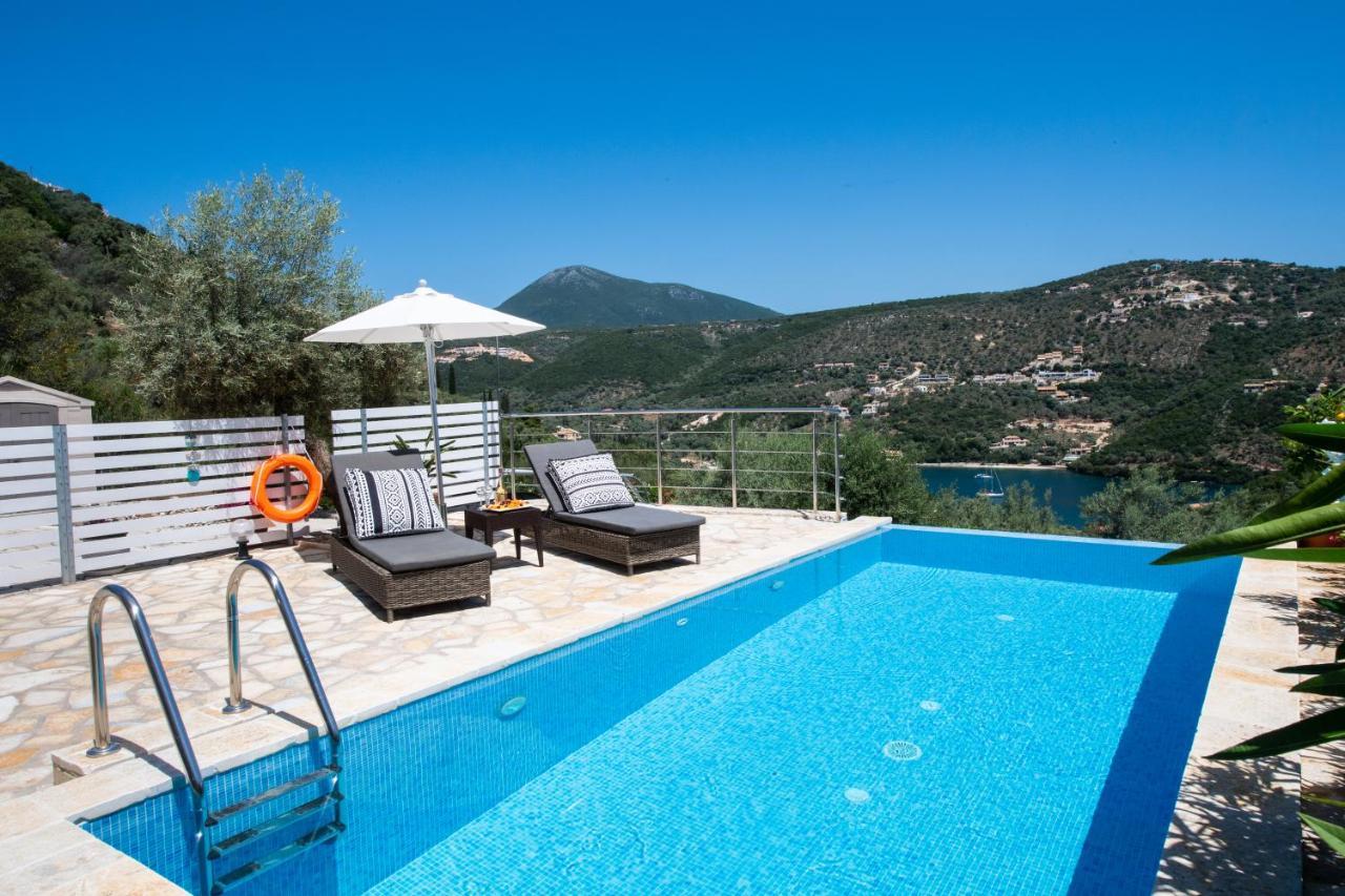 Villas Amantea- Four Villas With Big Pool And Infinity Pool 시보타 외부 사진