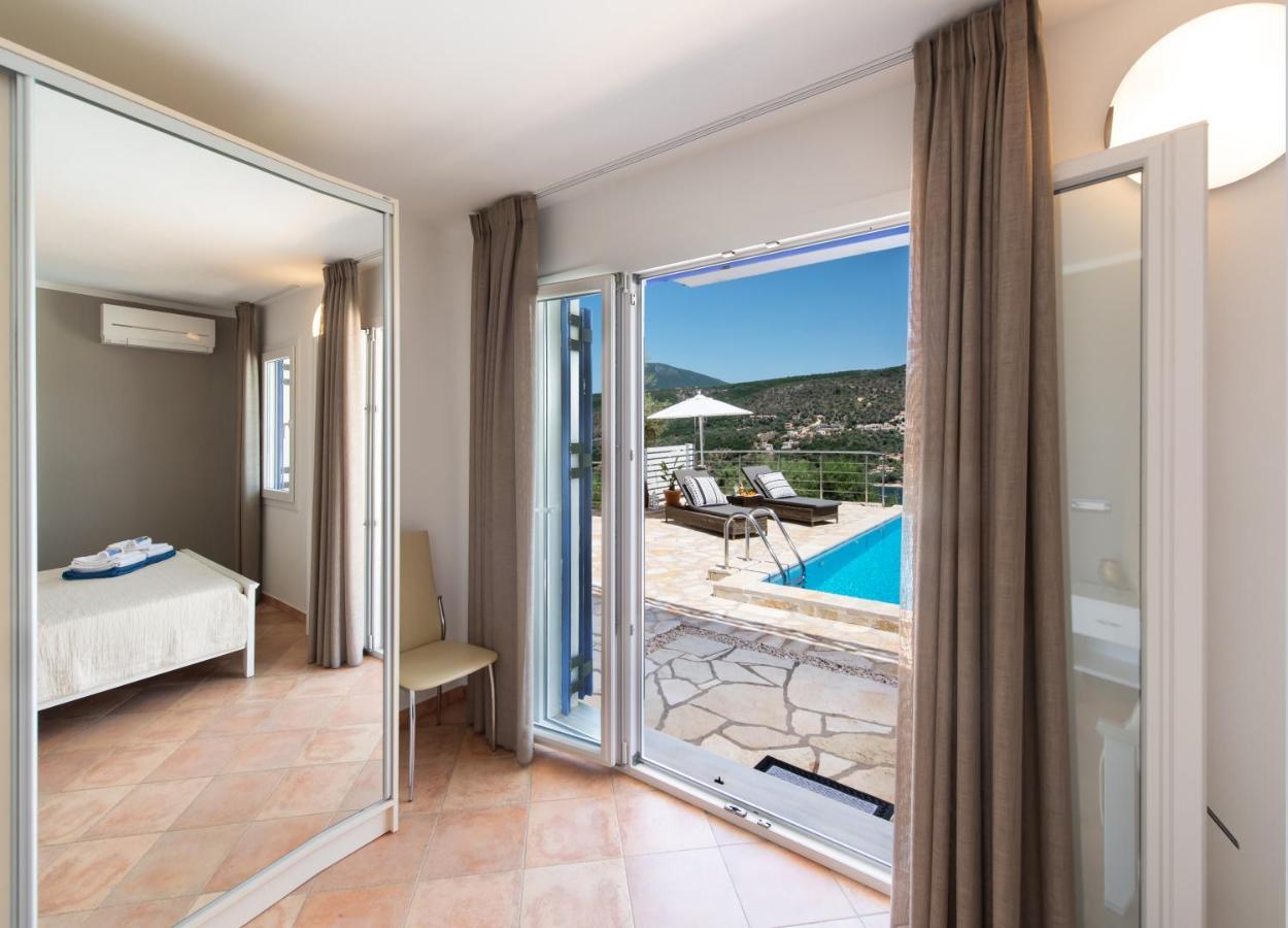 Villas Amantea- Four Villas With Big Pool And Infinity Pool 시보타 외부 사진