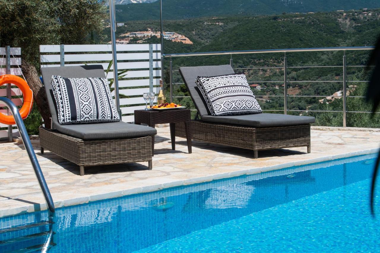 Villas Amantea- Four Villas With Big Pool And Infinity Pool 시보타 외부 사진