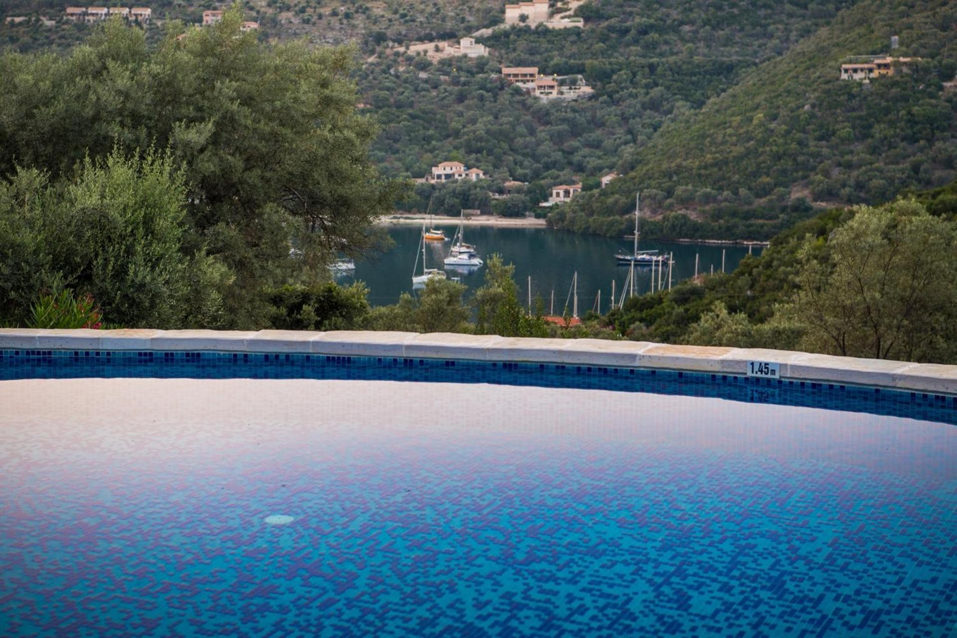 Villas Amantea- Four Villas With Big Pool And Infinity Pool 시보타 외부 사진