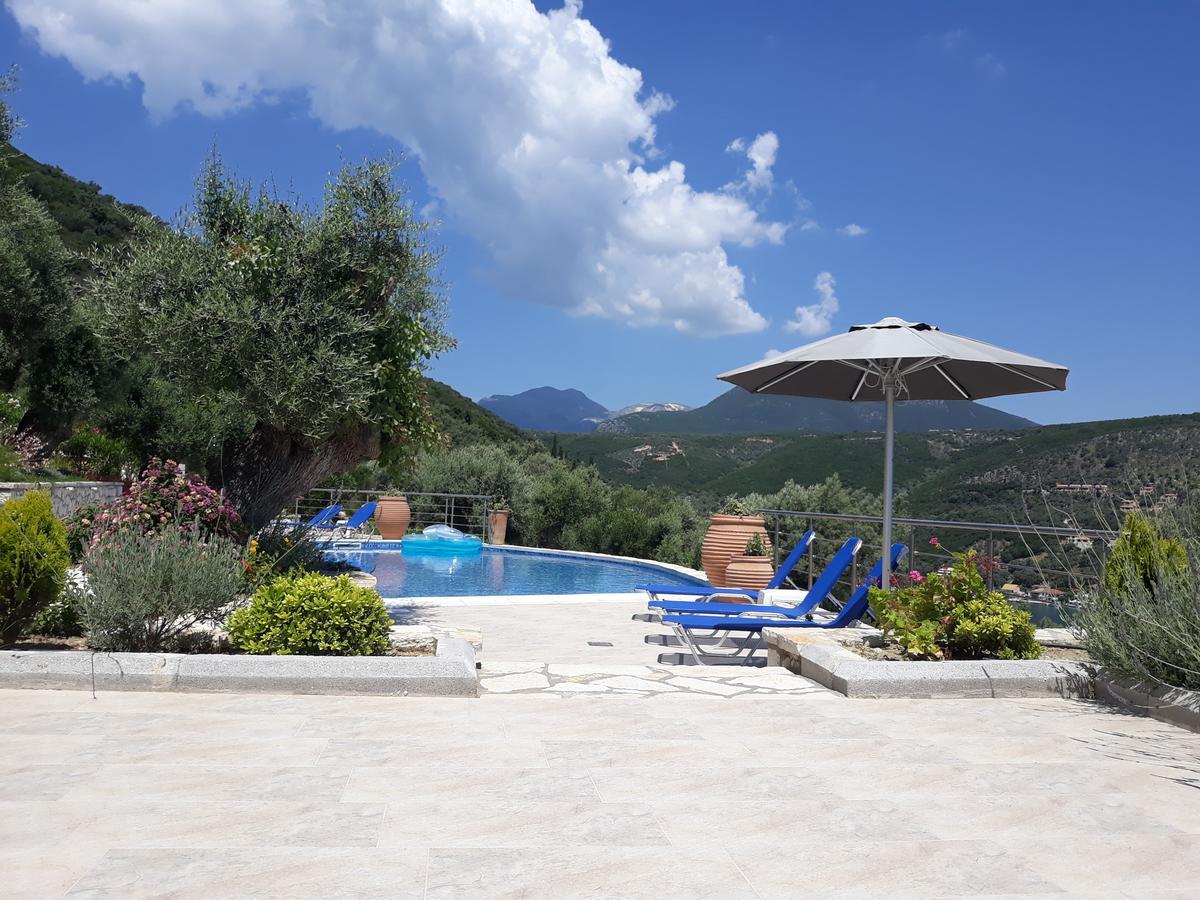 Villas Amantea- Four Villas With Big Pool And Infinity Pool 시보타 외부 사진