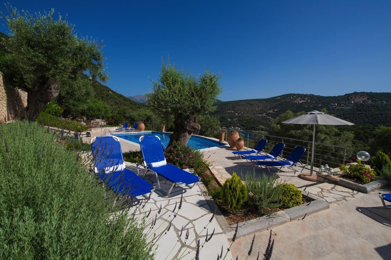 Villas Amantea- Four Villas With Big Pool And Infinity Pool 시보타 외부 사진
