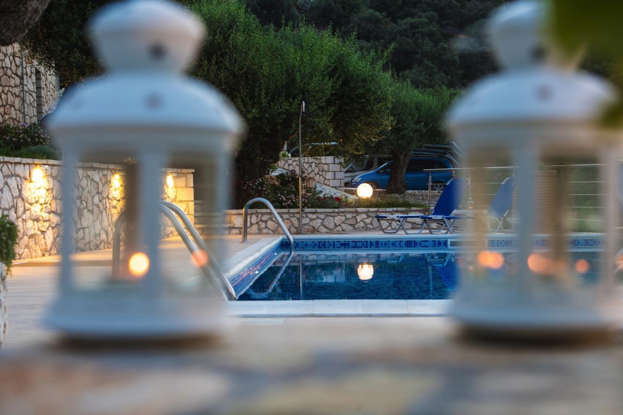 Villas Amantea- Four Villas With Big Pool And Infinity Pool 시보타 외부 사진